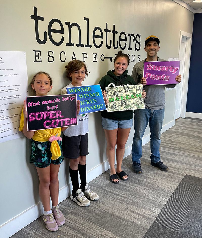 Players at Tenletters Escape Rooms